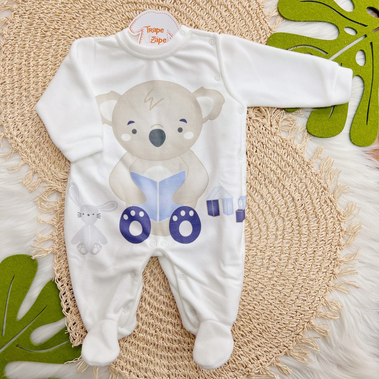 Macacão em Soft Coala com Livrinho - Off White